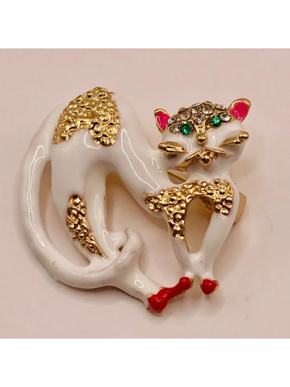 Gold & White Cat Brooch Pin Rhinestones & Enamel Accents -37B
